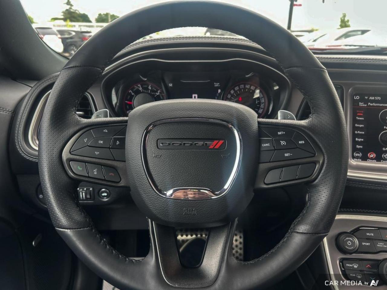 2022 Dodge Challenger GT / NO ACCIDENTS / AWD / ROOF / LEATHER / AUTO - Photo #12