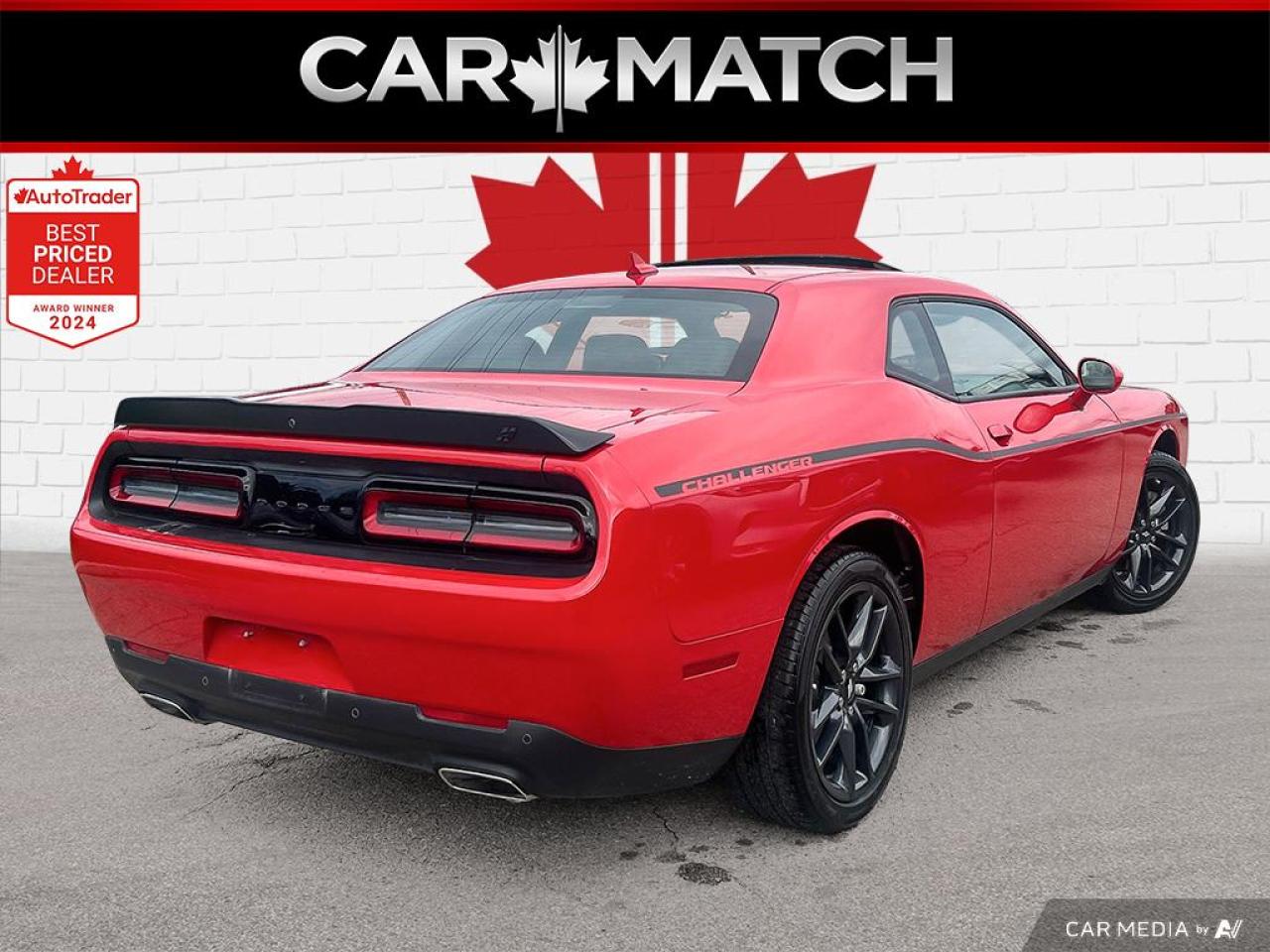 2022 Dodge Challenger GT / NO ACCIDENTS / AWD / ROOF / LEATHER / AUTO - Photo #5