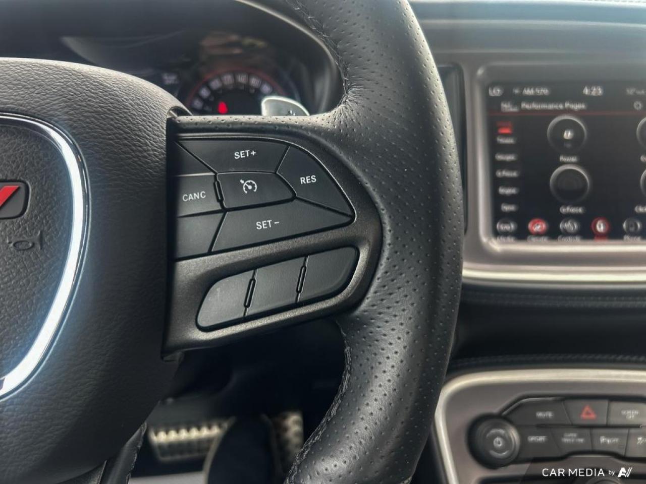 2022 Dodge Challenger GT / NO ACCIDENTS / AWD / ROOF / LEATHER / AUTO - Photo #17