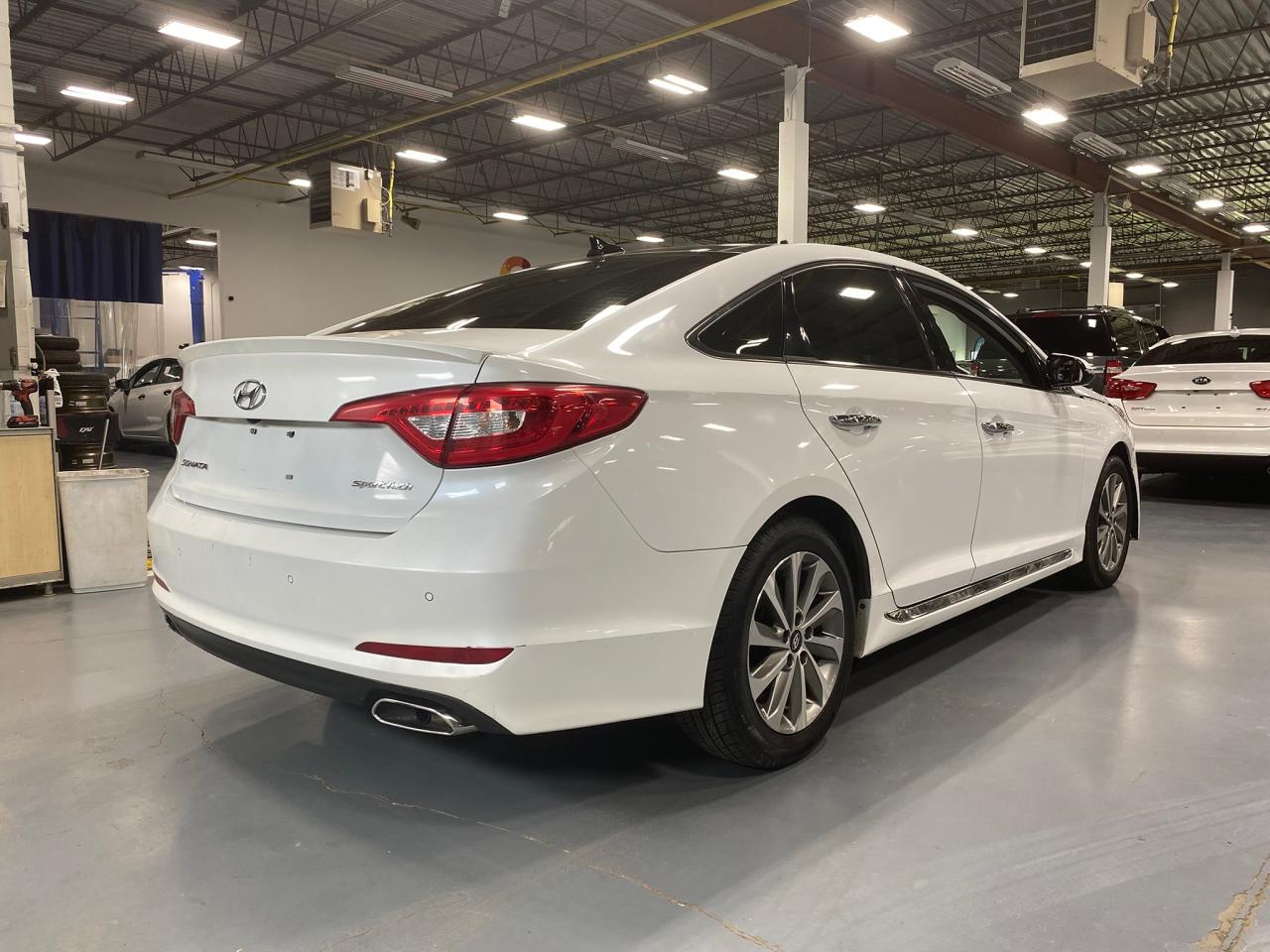 2016 Hyundai Sonata 2.4L Sport Tech - Photo #5