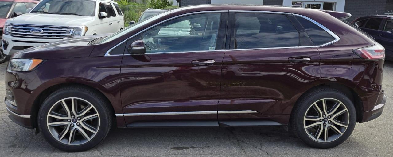 2019 Ford Edge TITANIUM / AWD / LEATHER / PANO ROOF / NAV - Photo #2