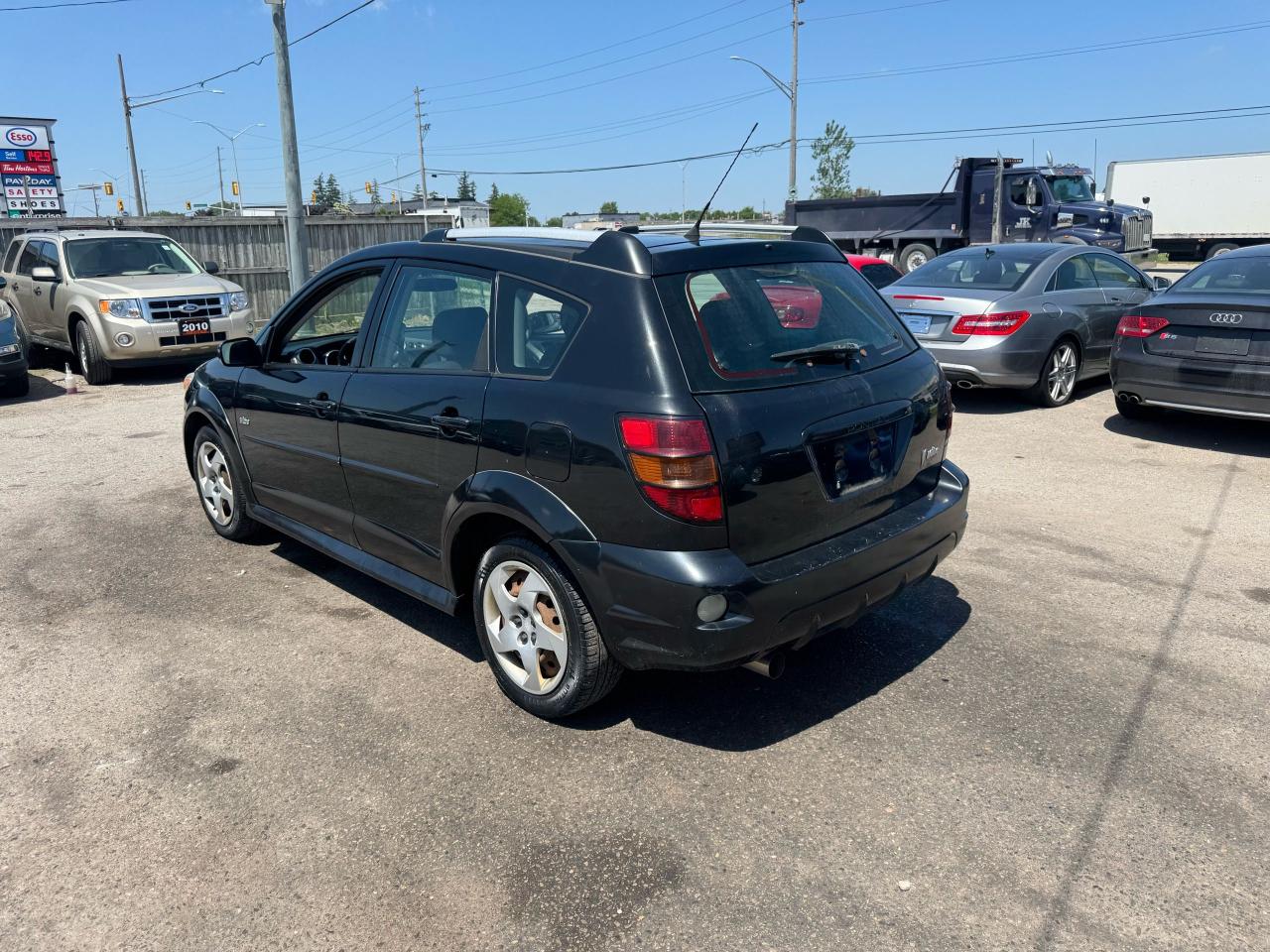 2007 Pontiac Vibe HATCH, TOYOTA ENGINE, AUTO, RELIABLE, AS IS - Photo #3