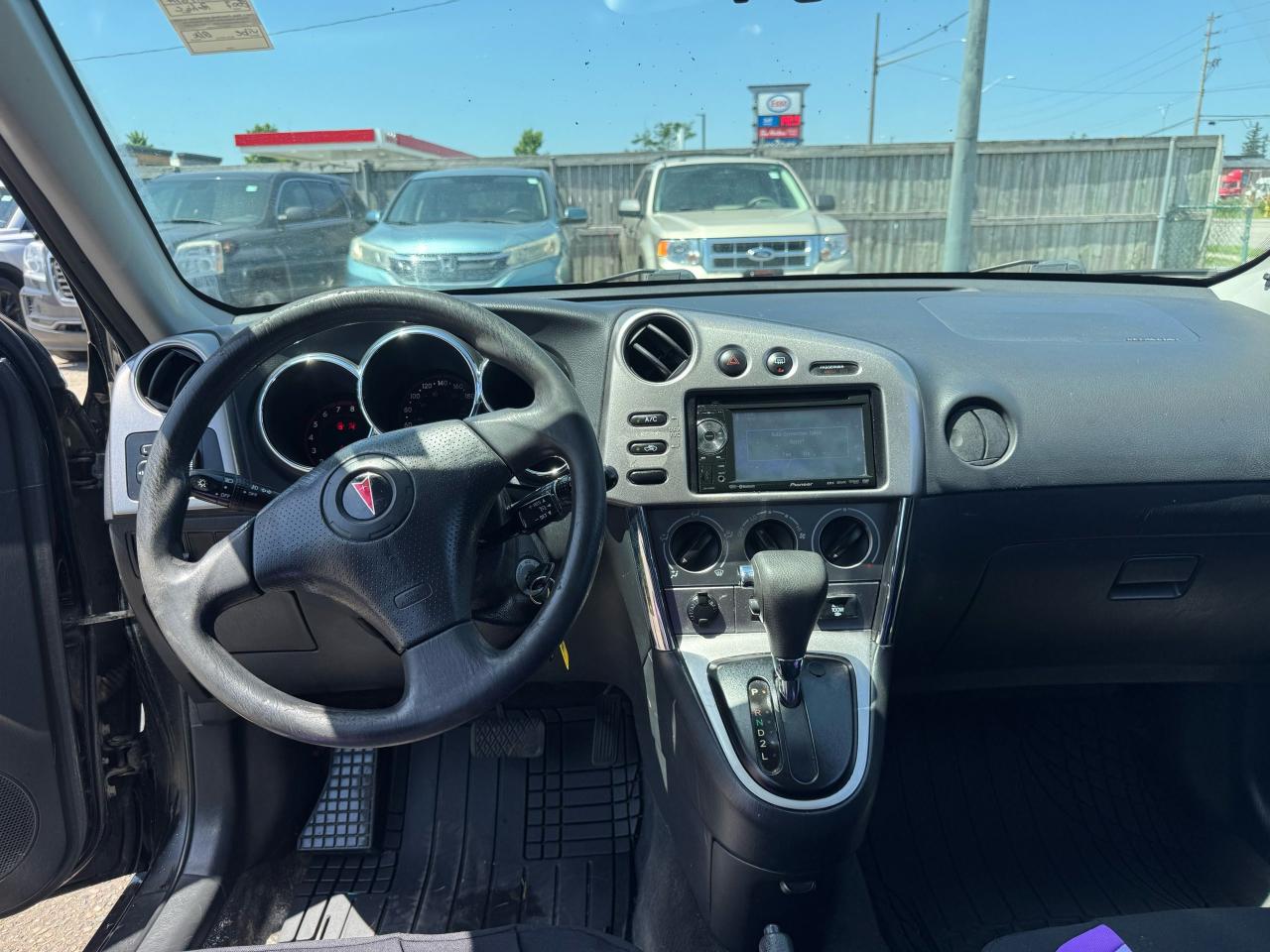 2007 Pontiac Vibe HATCH, TOYOTA ENGINE, AUTO, RELIABLE, AS IS - Photo #10