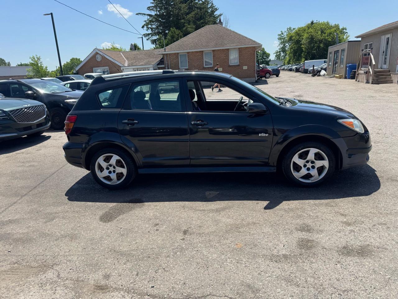 2007 Pontiac Vibe HATCH, TOYOTA ENGINE, AUTO, RELIABLE, AS IS - Photo #5