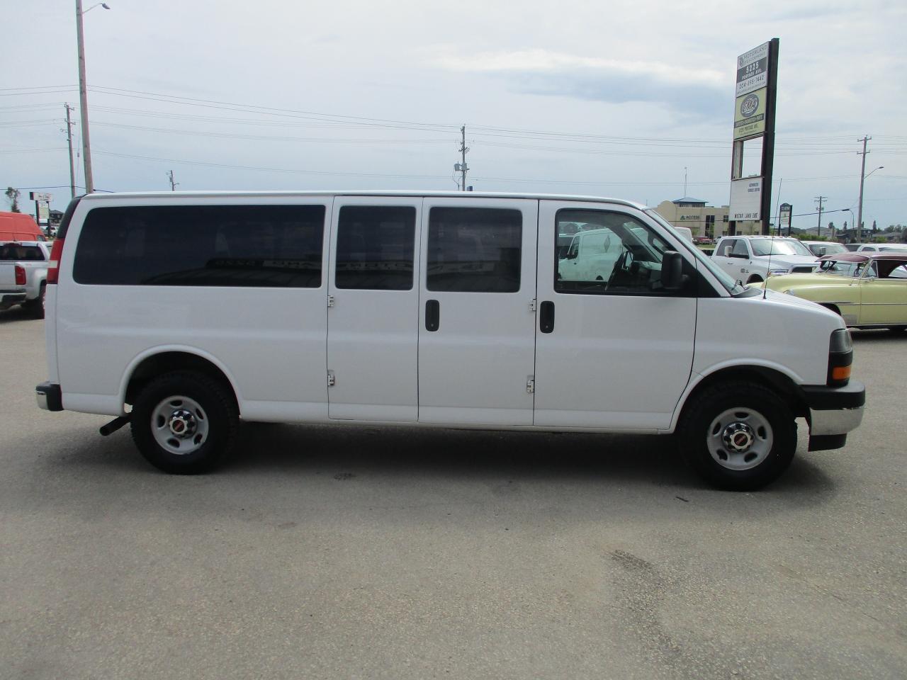 2017 GMC Savana LT - Photo #3