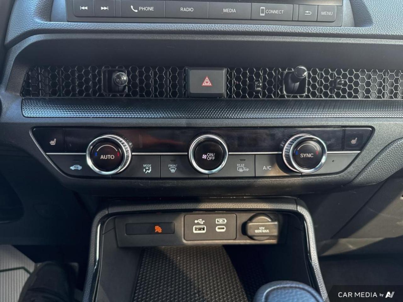 2023 Honda CR-V LX / NO ACCIDENTS / AWD / HTD SEATS / AUTO - Photo #17