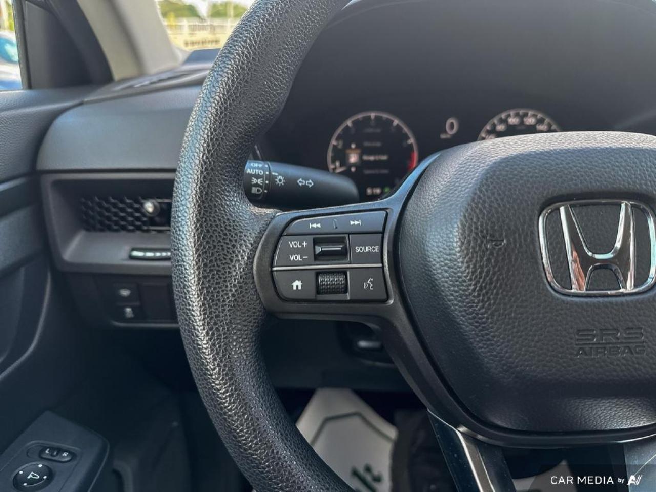 2023 Honda CR-V LX / NO ACCIDENTS / AWD / HTD SEATS / AUTO - Photo #20