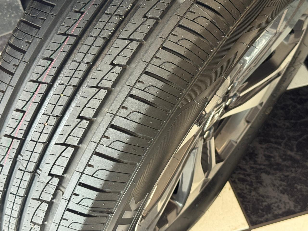 2018 Honda CR-V LX AWD+New Tires+Adaptive Cruise+Remote Start Photo3