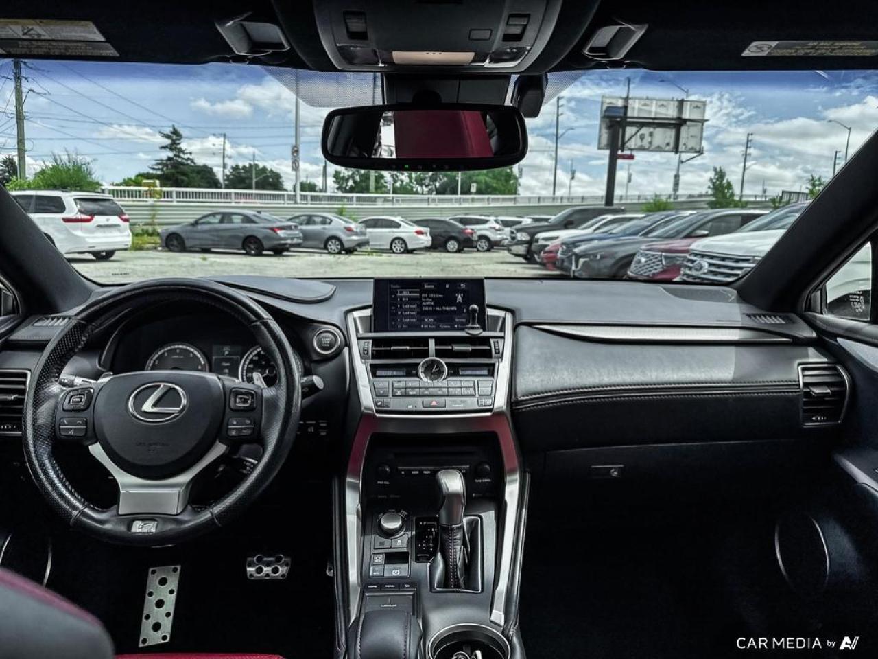 2016 Lexus NX 200t F SPORT / AWD / LEATHER / ROOF / NAV / HTD SEATS - Photo #11