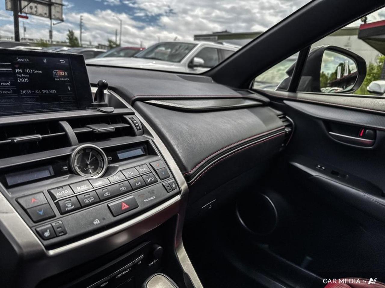 2016 Lexus NX 200t F SPORT / AWD / LEATHER / ROOF / NAV / HTD SEATS - Photo #23