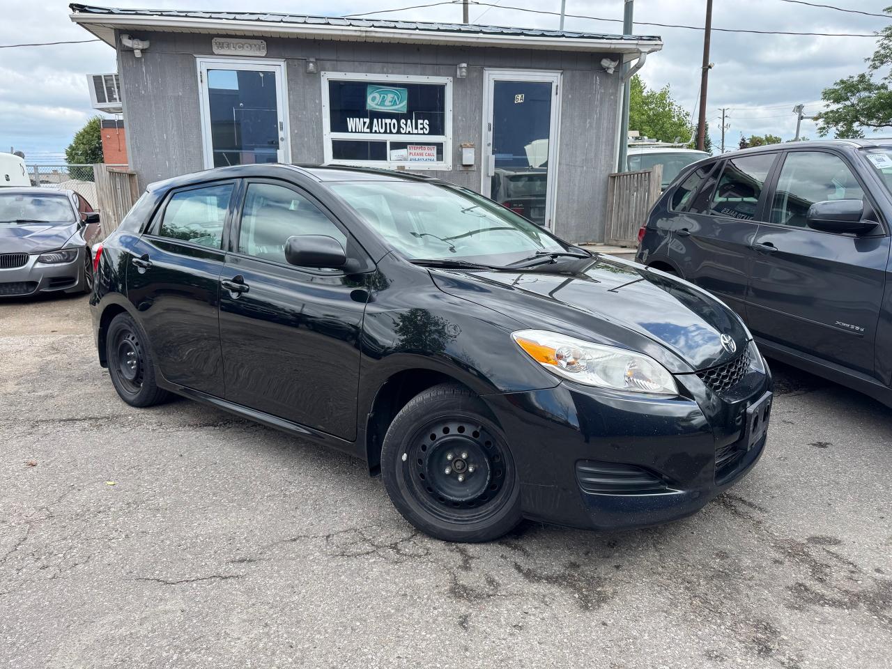 2014 Toyota Matrix  - Photo #13