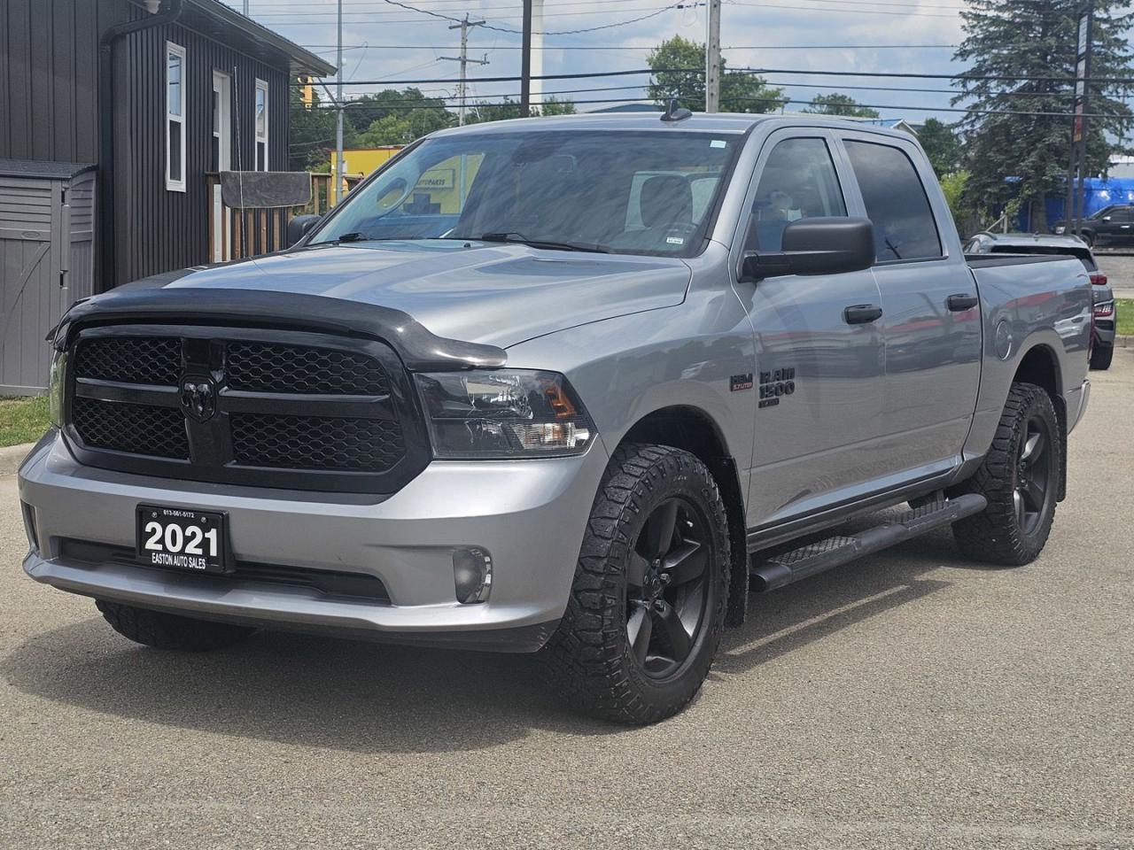 Used 2021 RAM 1500 Classic Tradesman Crew Cab SWB 4WD for sale in Gananoque, ON
