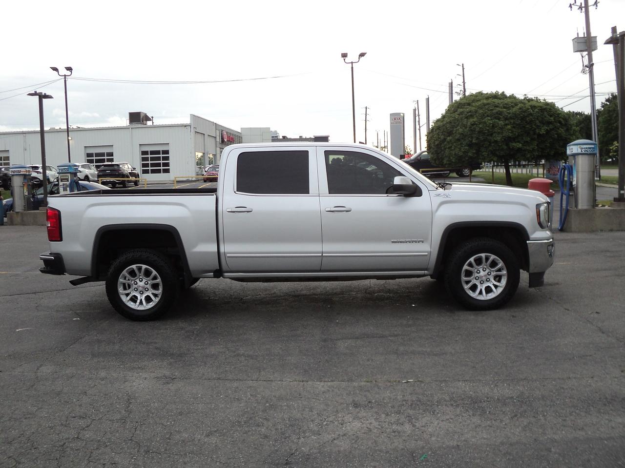 2018 GMC Sierra 1500 SLE CrewCab Z71 4WD 5.3L8cyl 5'9"Box HeatedSeats - Photo #7