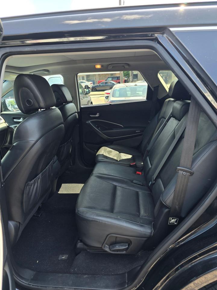 2015 Hyundai Santa Fe XL AWD 4dr 3.3L Auto Luxury - Photo #7