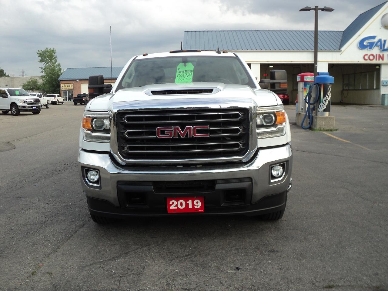 2019 GMC Sierra 3500 HD SLE CrewCab4x4DRW 6.6L8cylDiesel8ftBoxHeatedSea - Photo #3