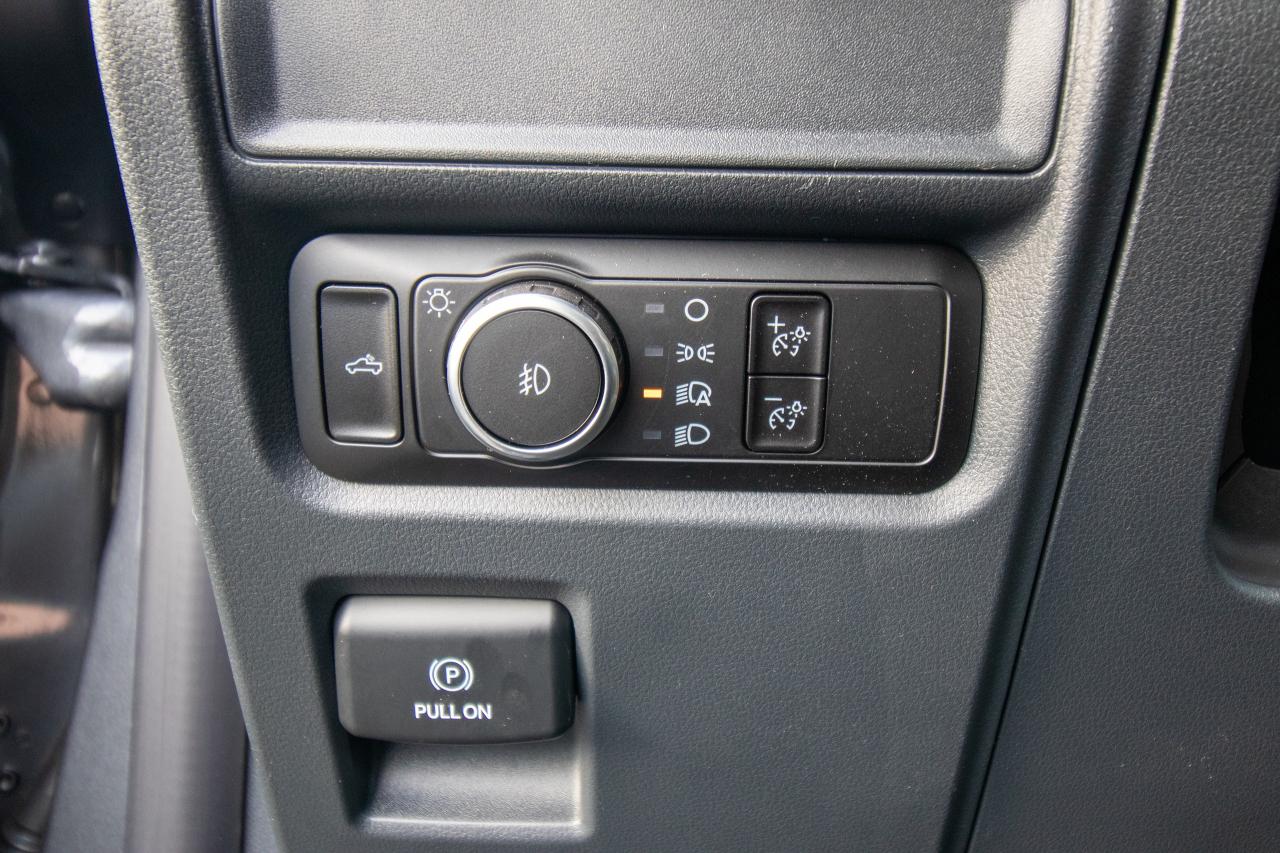 2024 Ford F-150 XLT 4WD SuperCrew 5.5' Box Photo5