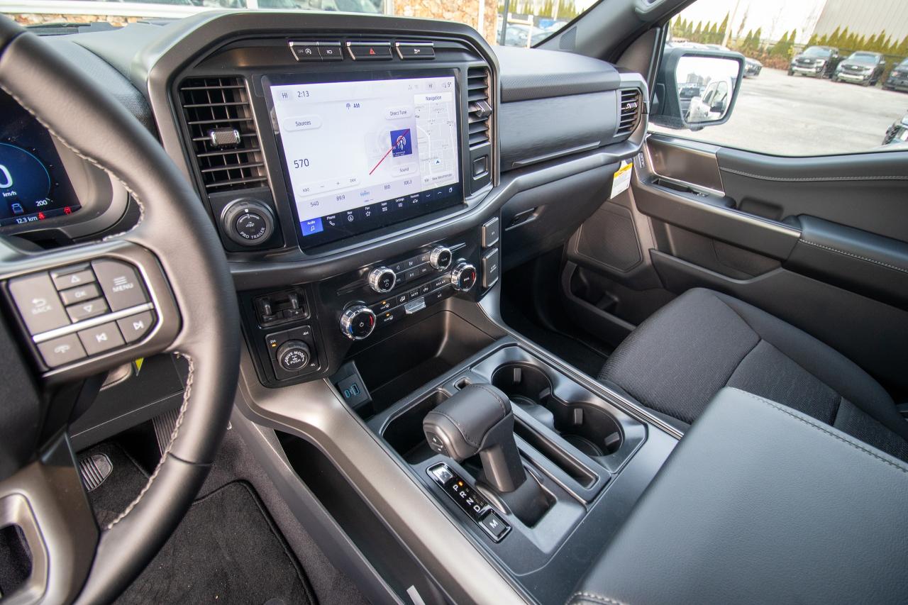 2024 Ford F-150 XLT 4WD SuperCrew 5.5' Box Photo5