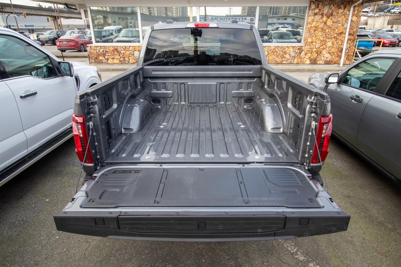 2024 Ford F-150 XLT 4WD SuperCrew 5.5' Box Photo5