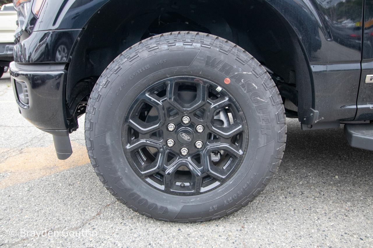 2024 Ford F-150 XLT 4WD SuperCrew 5.5' Box Photo5