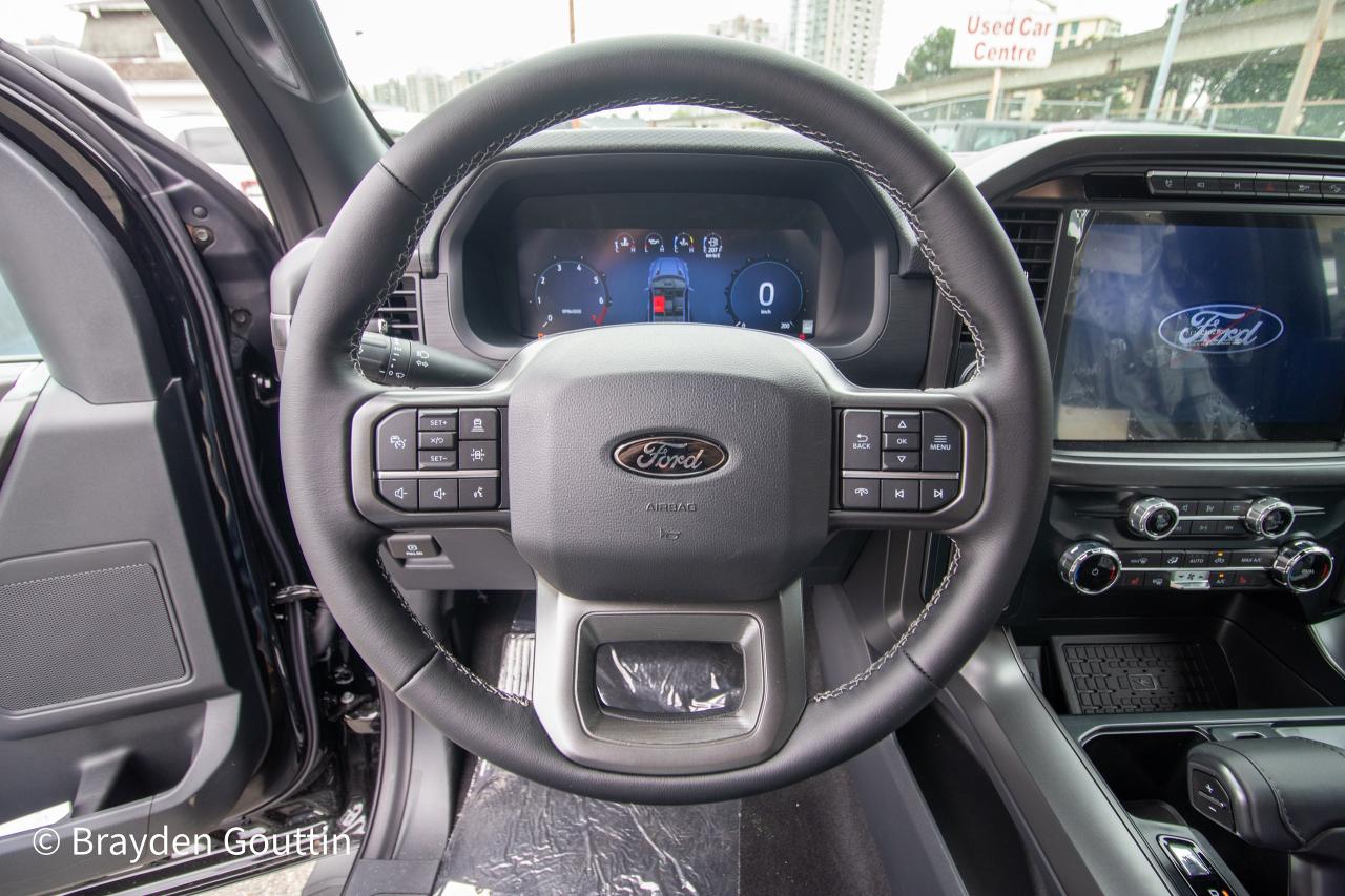 2024 Ford F-150 XLT 4WD SuperCrew 5.5' Box Photo5
