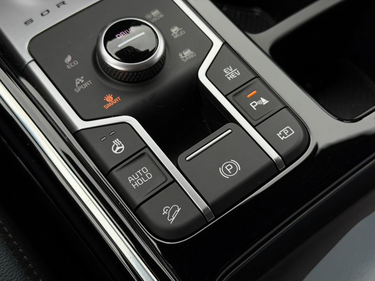 2025 Kia Sorento Plug-In Hybrid SX AWD Photo