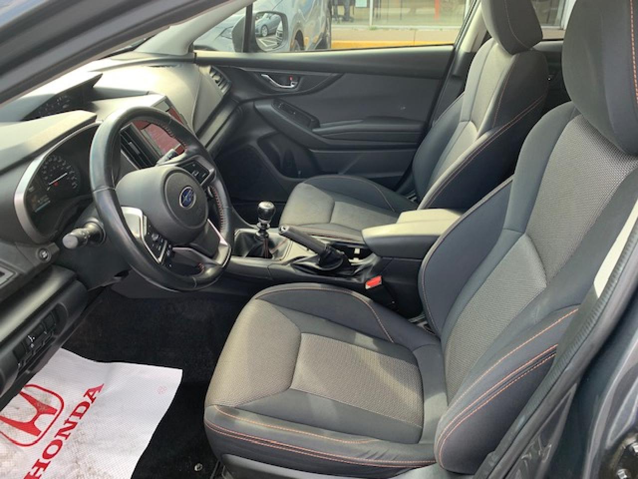 2022 Subaru Impreza Touring Photo4