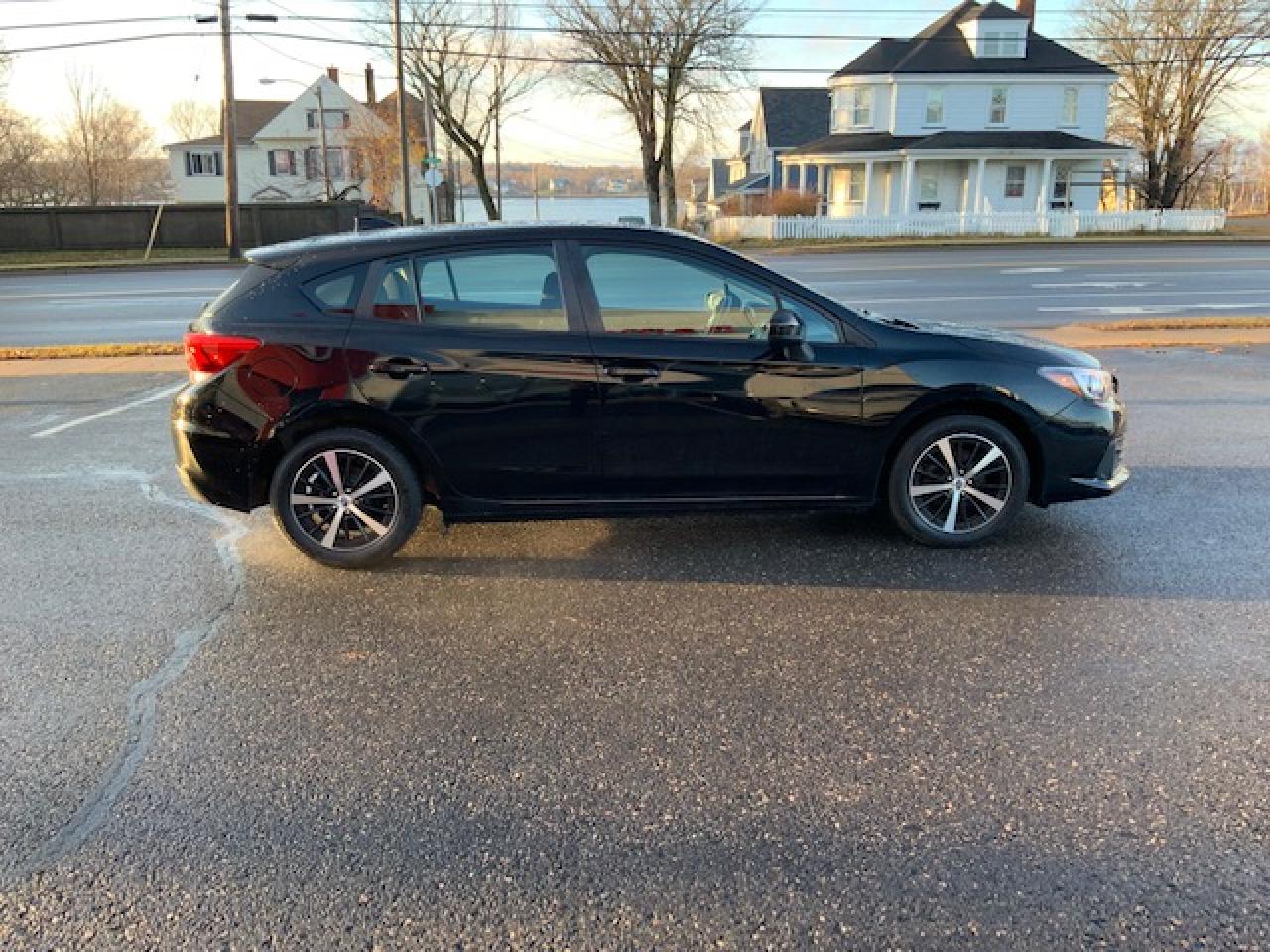 2022 Subaru Impreza Touring Photo4