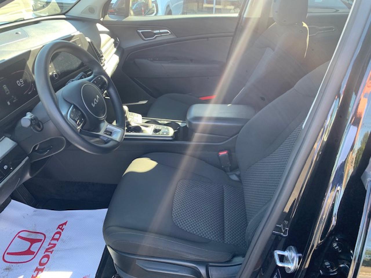 2023 Kia Sportage X-Line Photo4