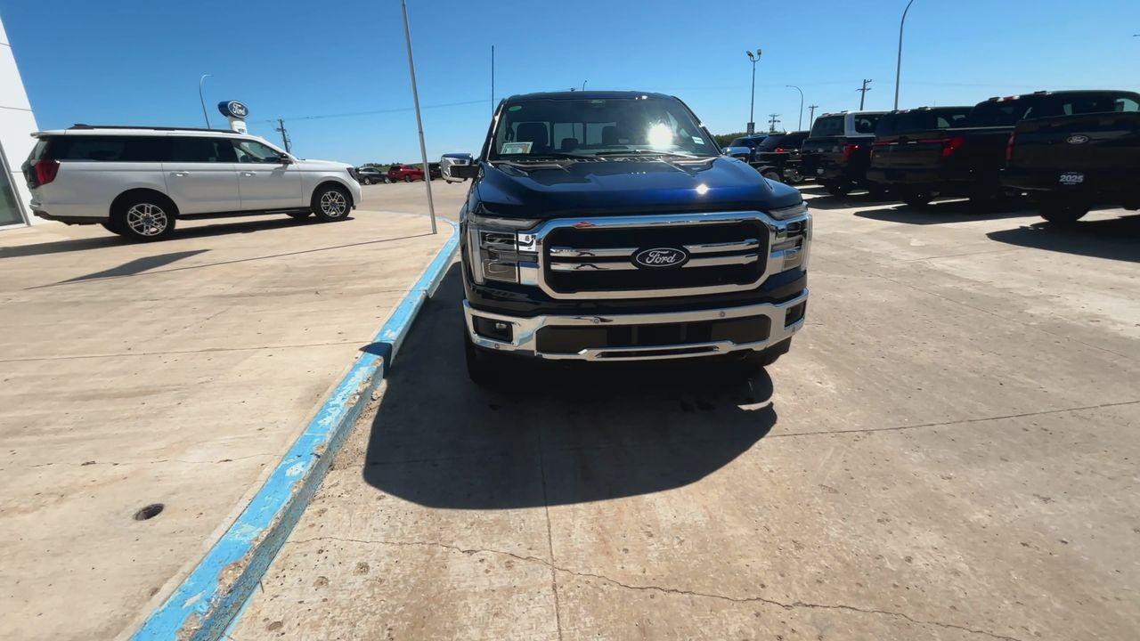 2025 Ford F-150 Lariat 4WD SuperCrew 5.5' Box Photo2