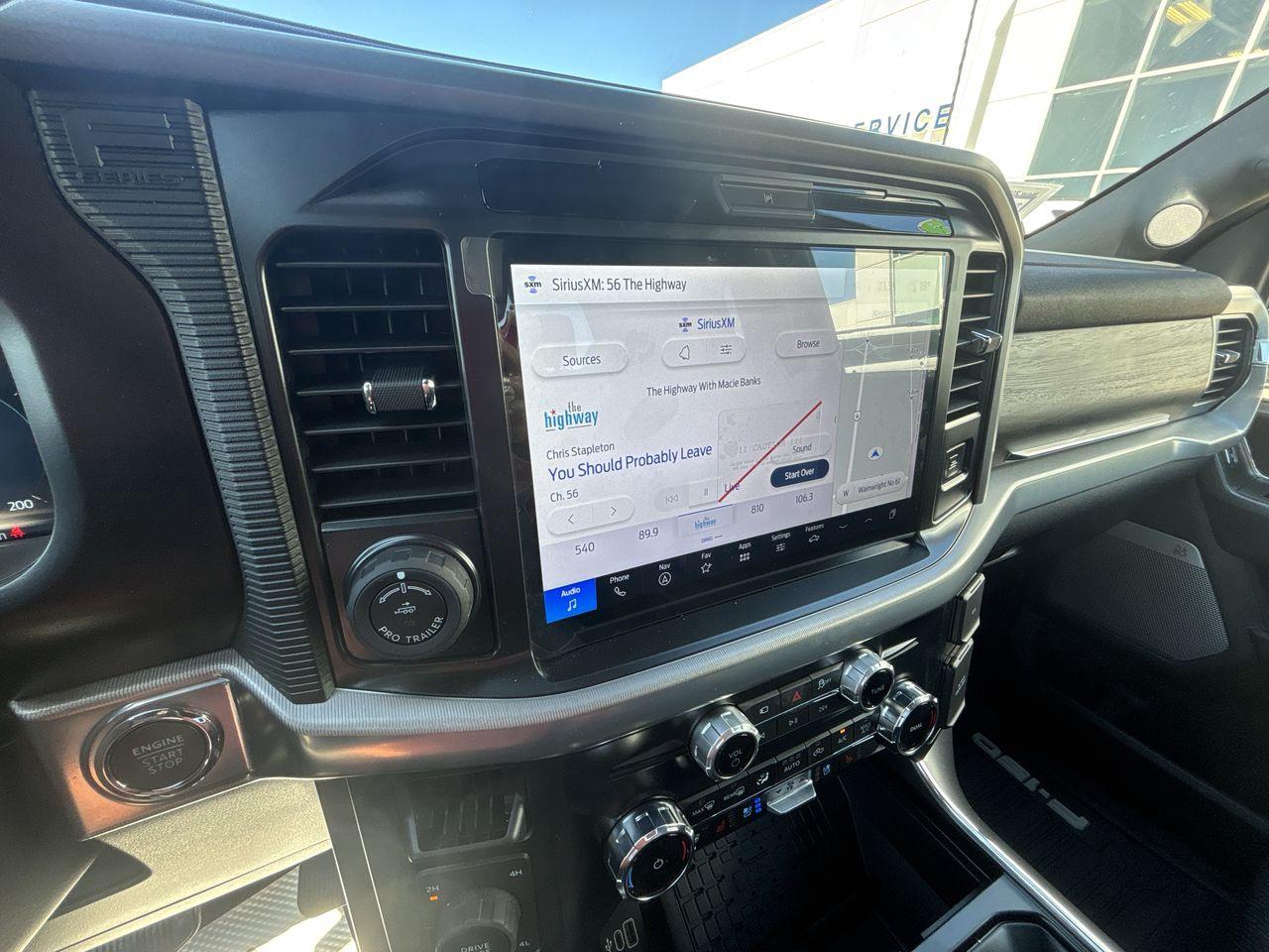 2025 Ford F-150 Lariat 4WD SuperCrew 5.5' Box Photo5