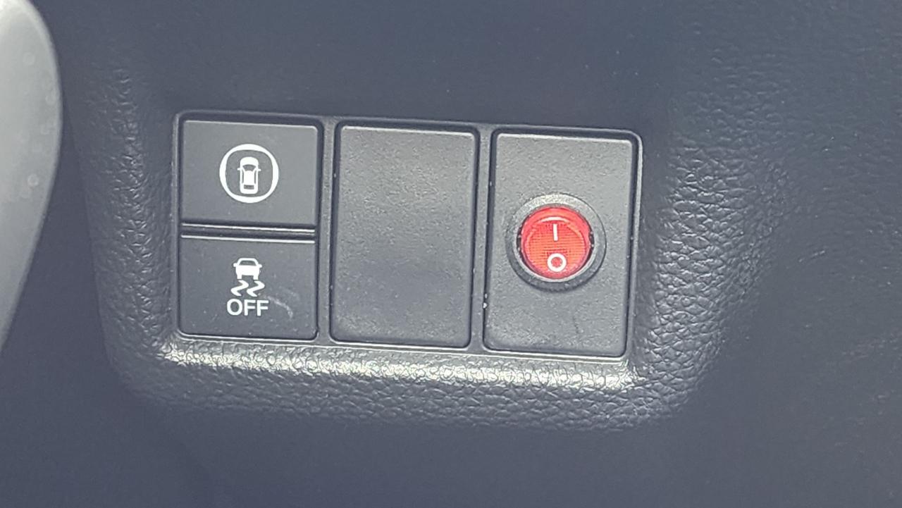 12686073