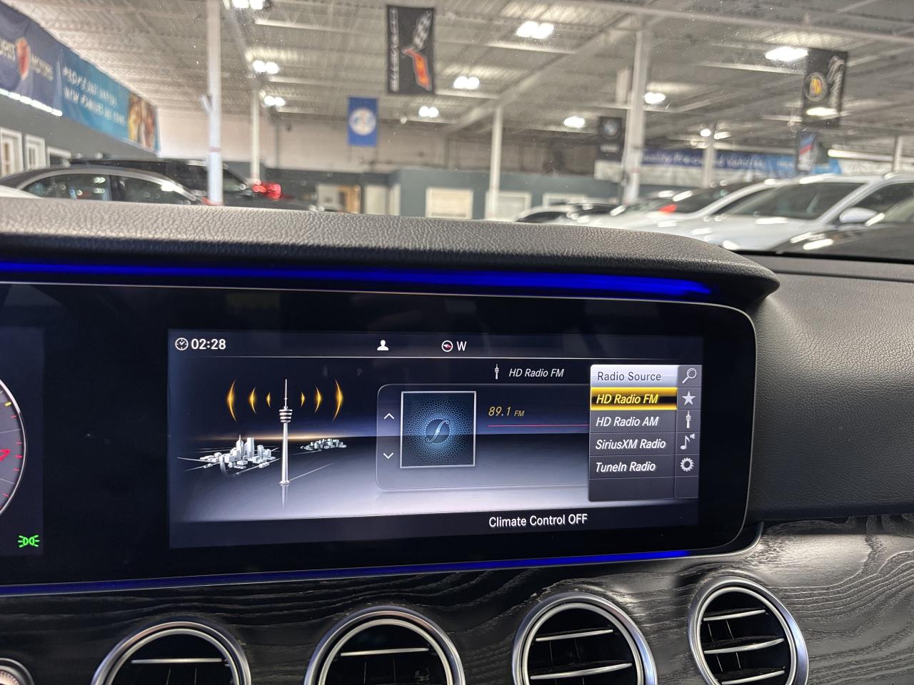 2018 Mercedes-Benz E-Class E300|4MATIC|NAV|WOOD|BURMESTER|AMBIENT|LEATHER|LED - Photo #18