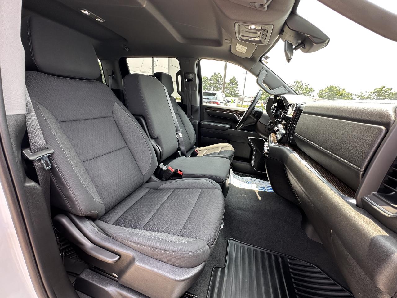 2023 GMC Sierra 1500 SLE Photo