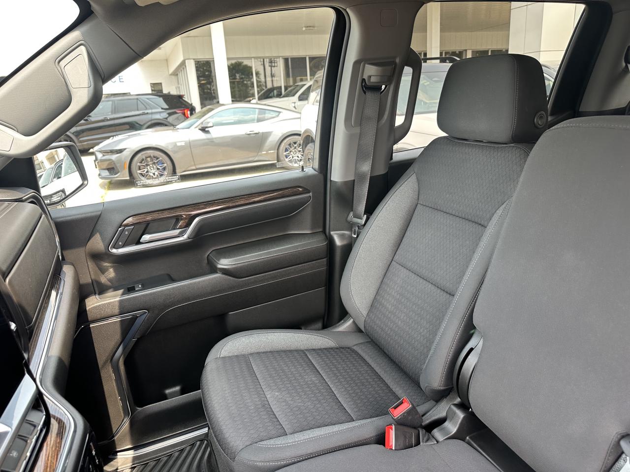 2023 GMC Sierra 1500 SLE Photo