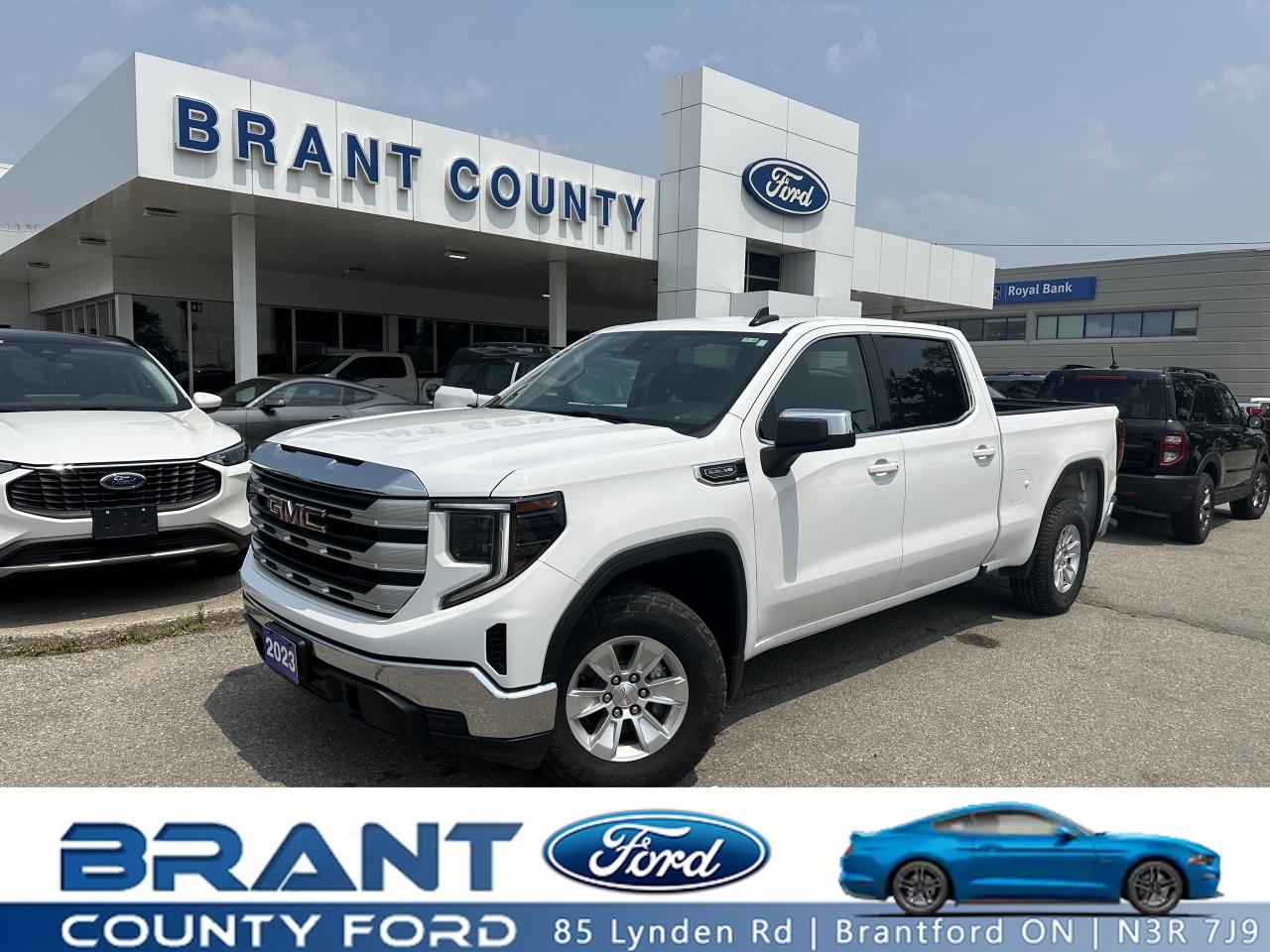 Used 2023 GMC Sierra 1500 SLE for sale in Brantford, ON