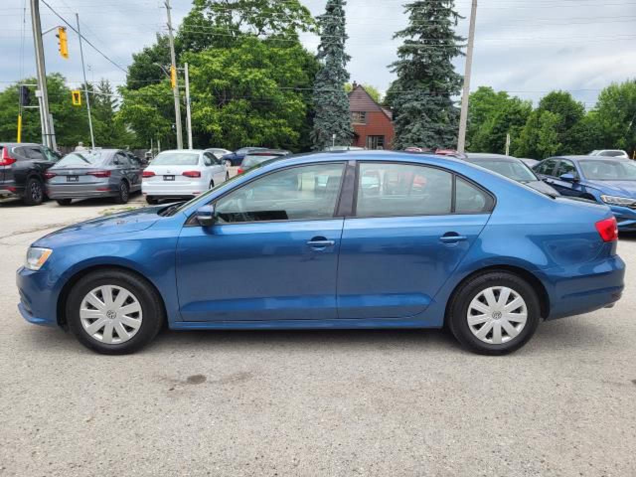2015 Volkswagen Jetta TRENDLINE + Photo17