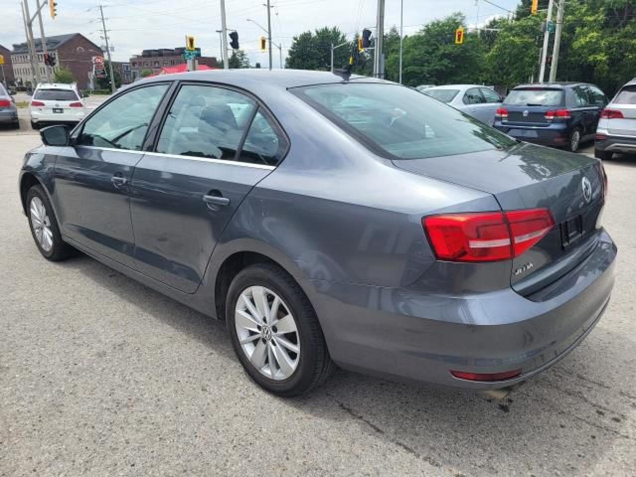 2015 Volkswagen Jetta Trendline Photo5
