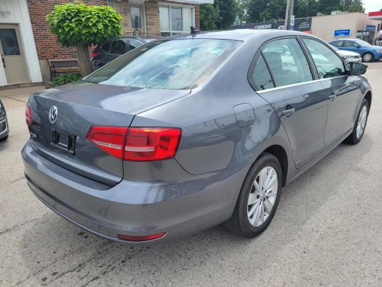 2015 Volkswagen Jetta Trendline Photo3
