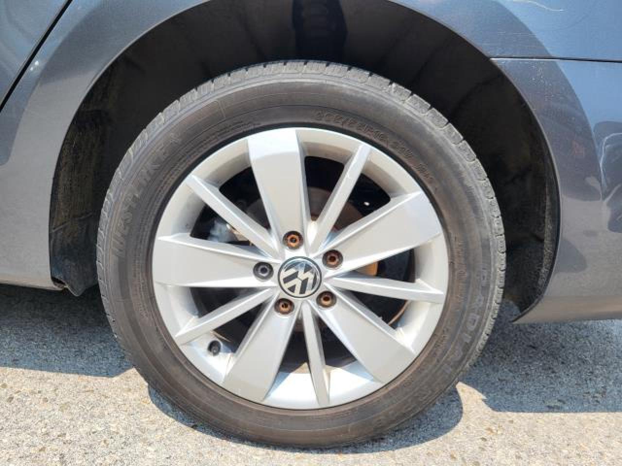 2015 Volkswagen Jetta Trendline Photo35