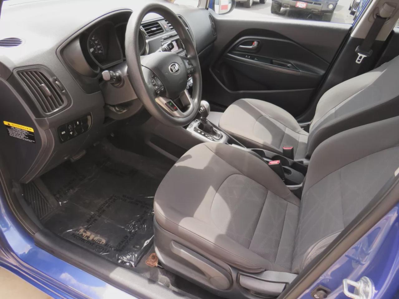 2014 Kia Rio LX (**LOW KM!!**CLEAN TITLE/NO ACCIDENTS!!**SAFETY/CERTIFIED!**A/C**HEATED SEATS**ACTIVE ECO**CRUISE CONTROL**BLUETOOTH**POWER LOCKS**POWER WINDOWS**) Photo