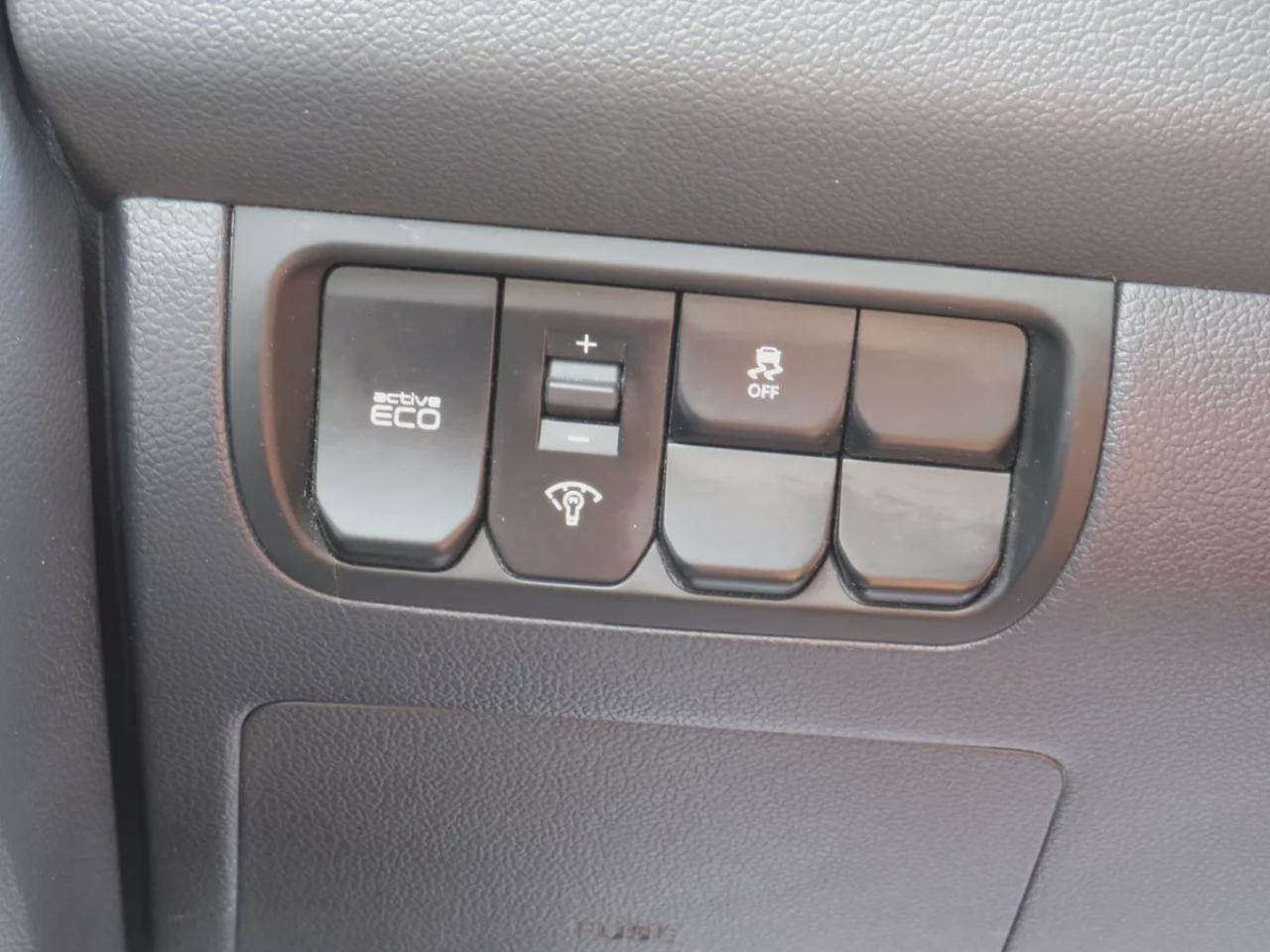 2014 Kia Rio LX (**LOW KM!!**CLEAN TITLE/NO ACCIDENTS!!**SAFETY/CERTIFIED!**A/C**HEATED SEATS**ACTIVE ECO**CRUISE CONTROL**BLUETOOTH**POWER LOCKS**POWER WINDOWS**) Photo