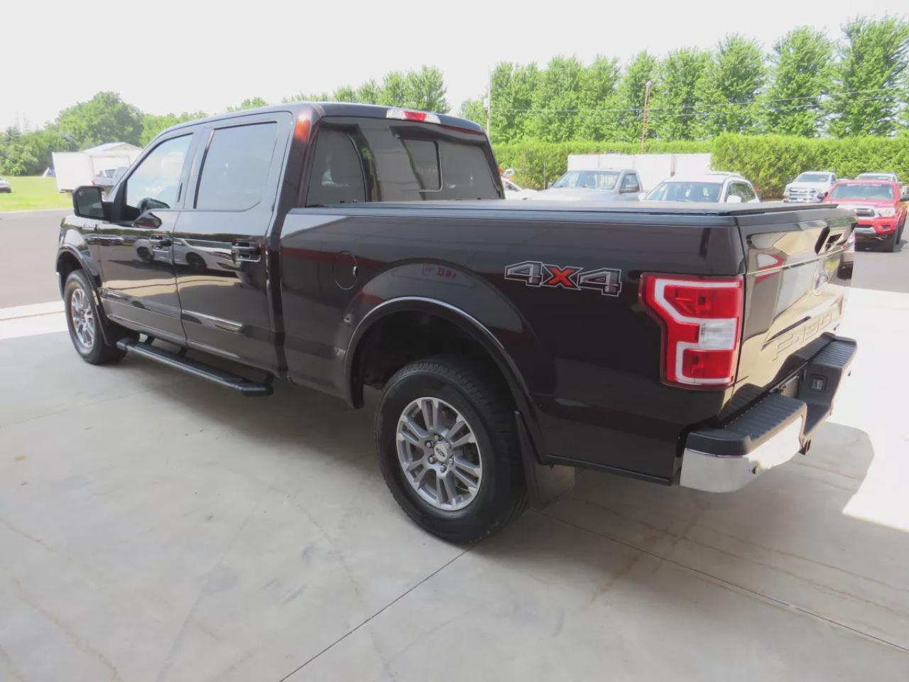 2019 Ford F-150 Lariat (**CLEAN TITLE/NO ACCIDENTS!!**SAFETY/CERTIFIED!!**4WD**RUNNING BOARDS**TRAILER HITCH**TONNEAU COVER**WEATHER TECH MATS**ALLOY RIMS**REMOTE START**FOG LIGHTS**POWER SEATS**PUSH BUTTON START**DUAL CLIMATE CONTROL**DIGITAL TOUCHSCREEN**HEATED/VENTILA Photo