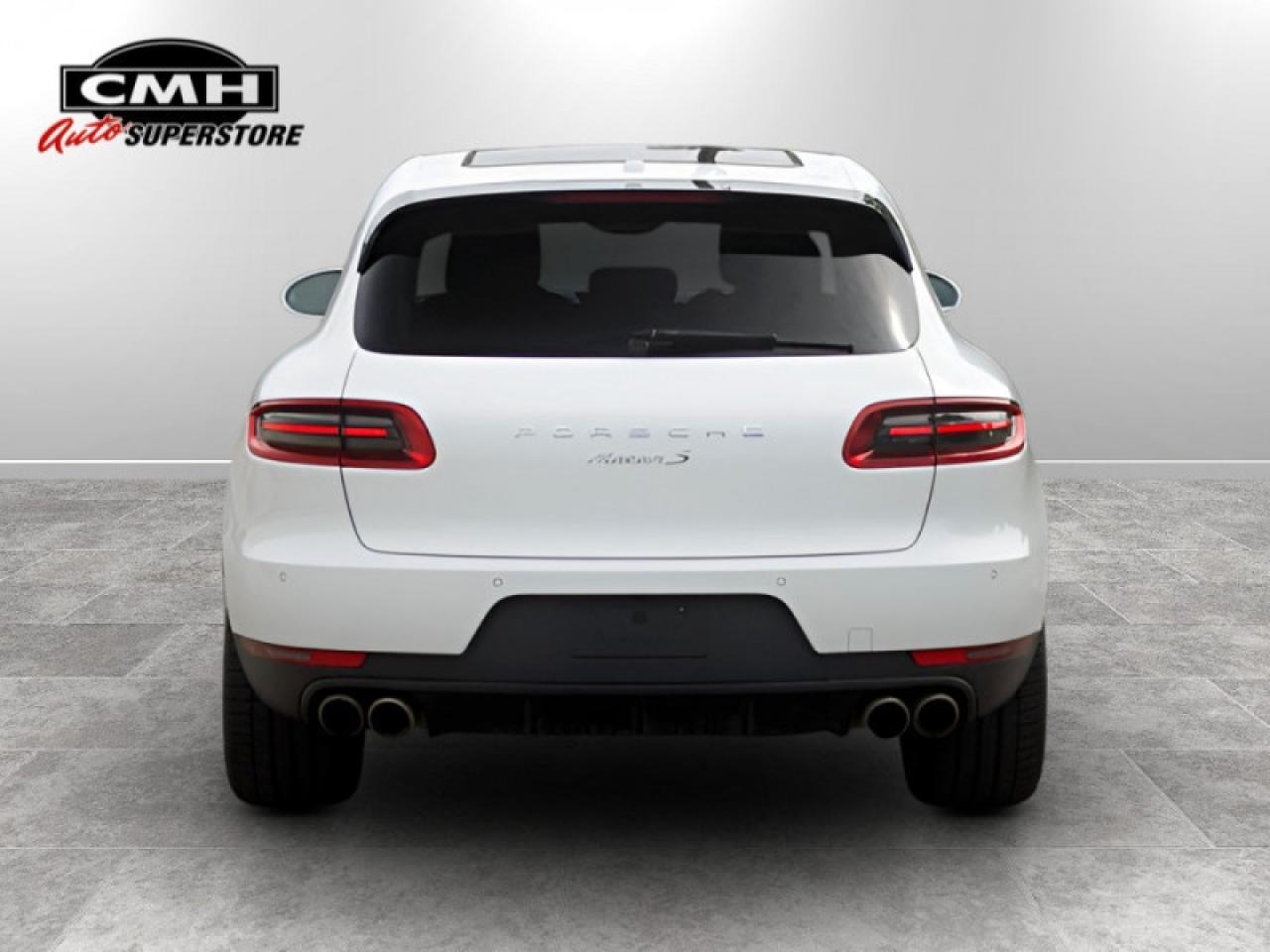 2016 Porsche Macan S  **LOW KMS - NO ACCIDENTS** Photo3