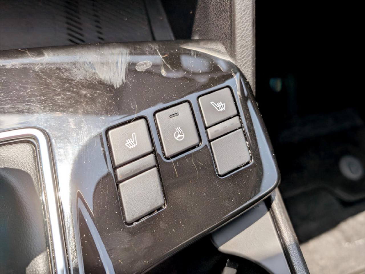 2023 Kia Sportage EX  **PANO ROOF - HTD SW** Photo