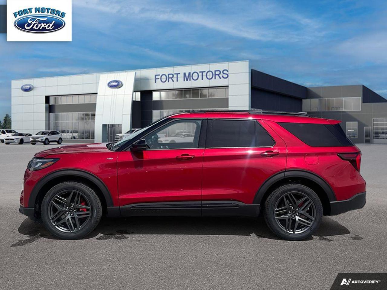 2025 Ford Explorer ST-Line Photo2