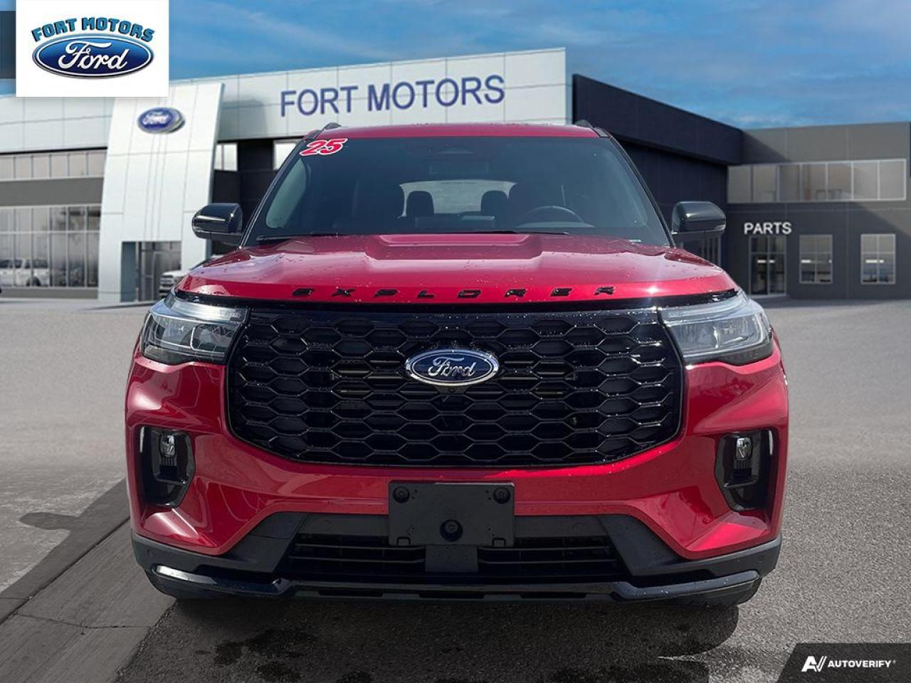 2025 Ford Explorer ST-Line Photo