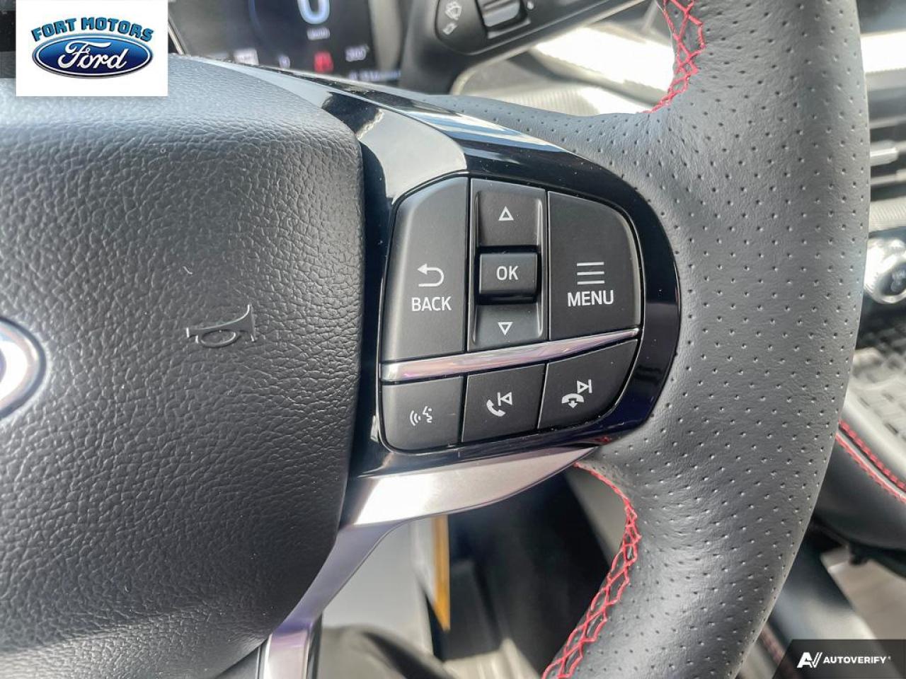 2025 Ford Explorer ST-Line Photo5