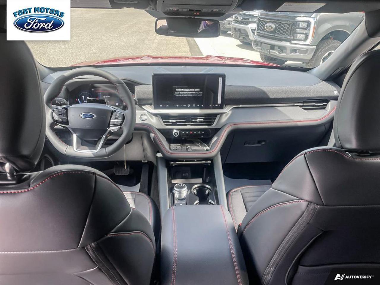 2025 Ford Explorer ST-Line Photo5