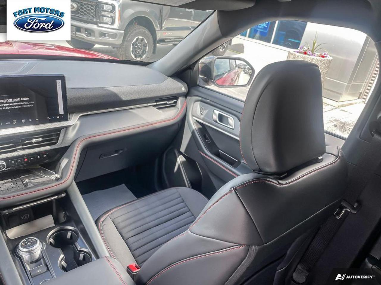 2025 Ford Explorer ST-Line Photo5