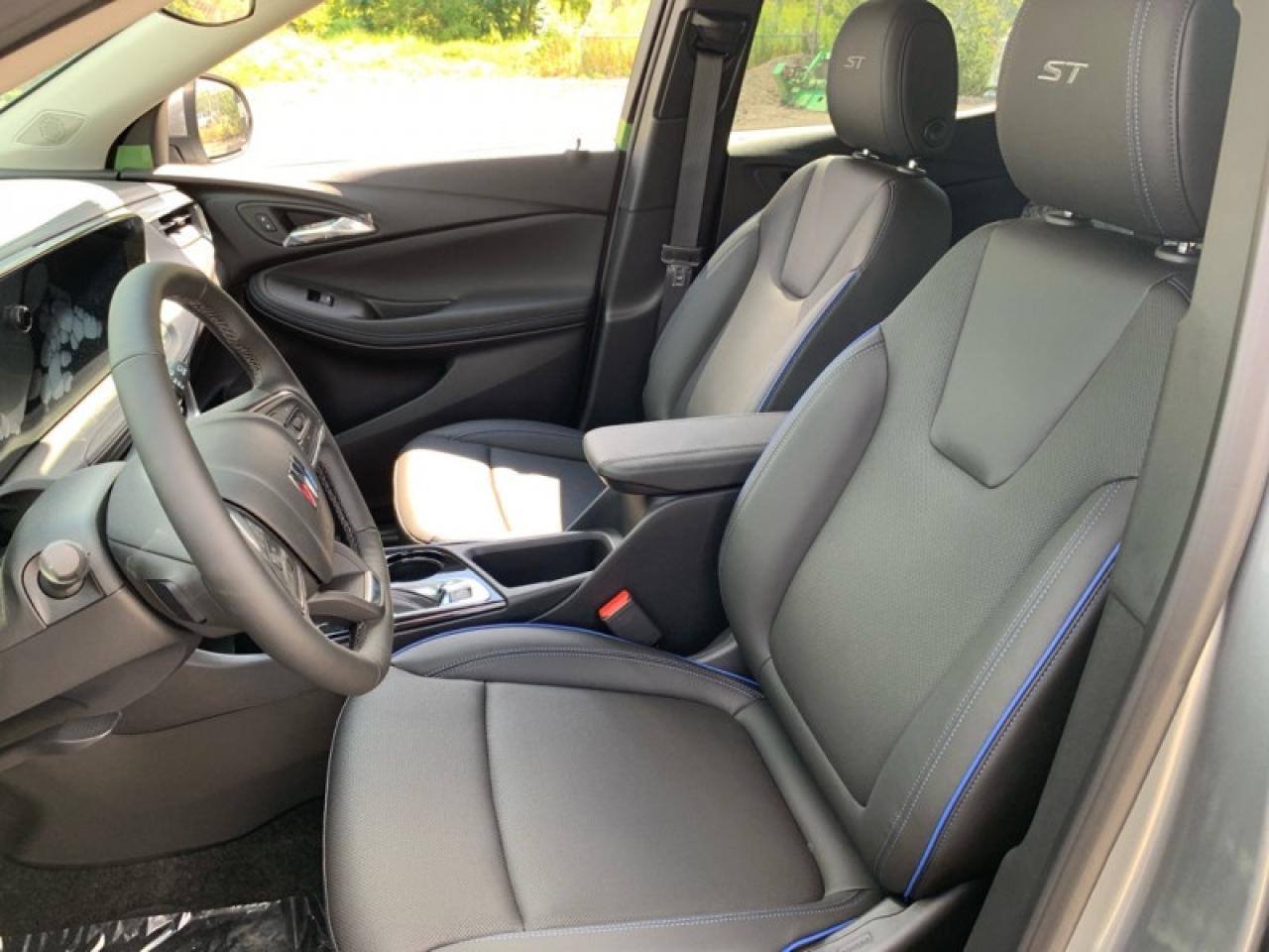 2026 Buick Encore GX Sport Touring Photo